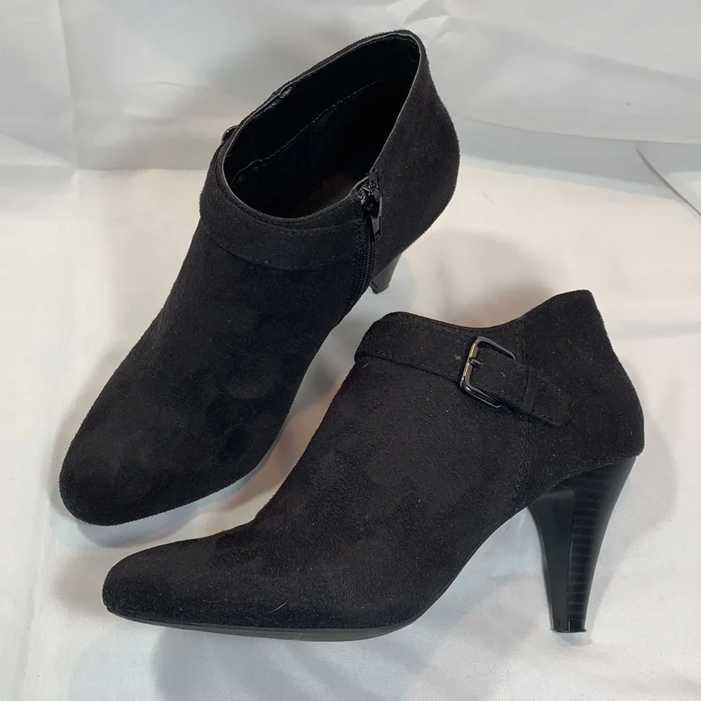 Fioni Black Faux Suede Heeled Booties